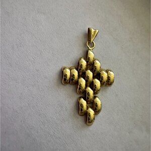 18K Yellow Gold Dangling  Cross Crucifix Charm Necklace Pendant 1.95 grams